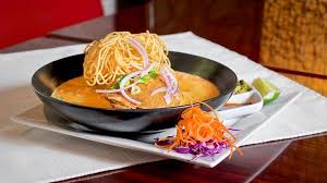 Aloy Thai signature dishes Khao Soi, Pad Thai, Green Curry, Drunken Noodles (Pad Kee Mao)
